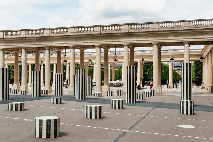 Paris: Emily TV Show Locations Guided Walking Tour - How the guides make or break this tour