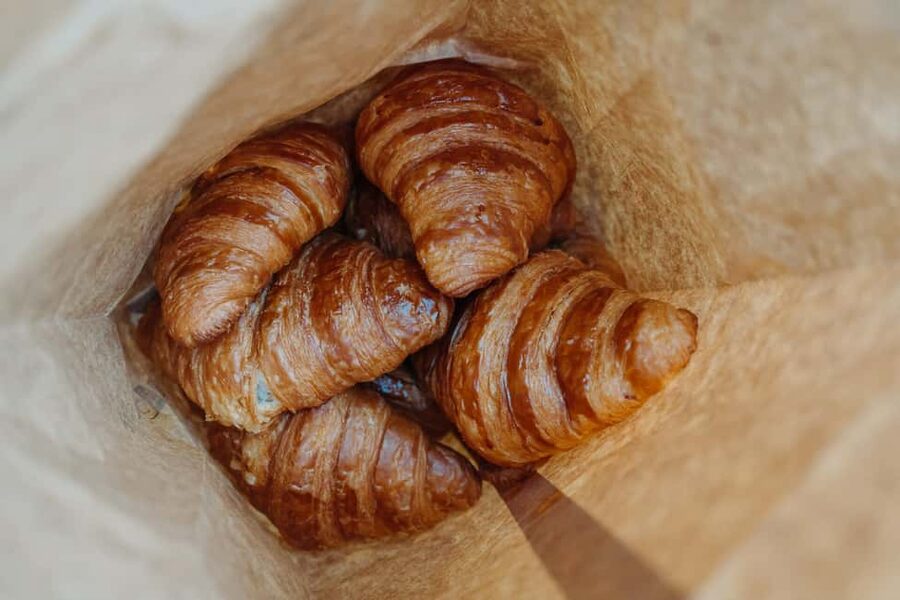 Paris: Food and Wine Tasting Walking Tour in Le Marais - Jean-Paul Hevin and the Shortcut to Great Chocolate