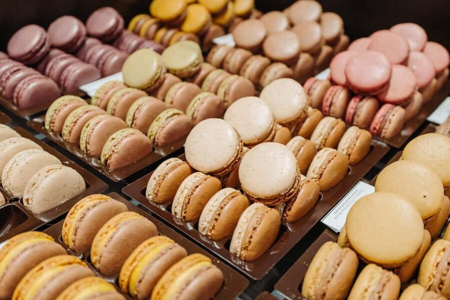 Paris: Food and Wine Tasting Walking Tour in Le Marais - The Croissant-and-Sourdough Start That Sets Expectations