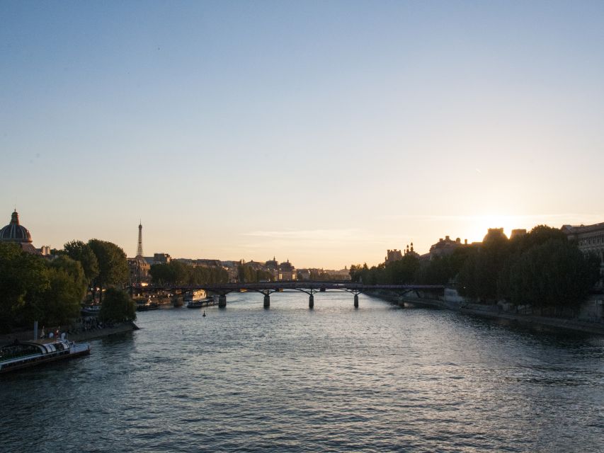 Paris: Ghosts, Legends & Mysteries Evening Walking Tour - Passing the Louvre: a reminder of how close “dark” is to “famous”