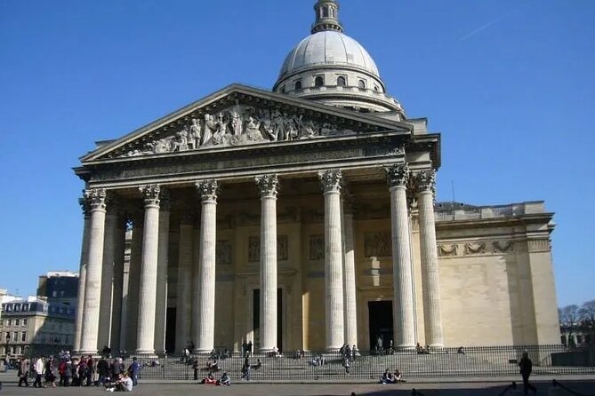 Paris Latin Quarter Walking Tour plus Seine River Cruise Option - Shakespeare and Company: bookstore charm with character