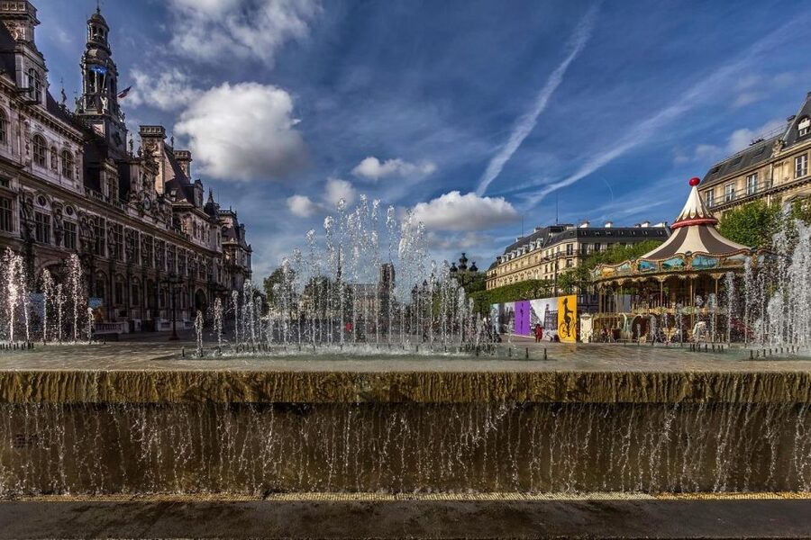 Paris: Le Marais Highlights Guided Small Group Walking Tour - Saint Gervais Church and Hôtel de Sens: beauty with a point