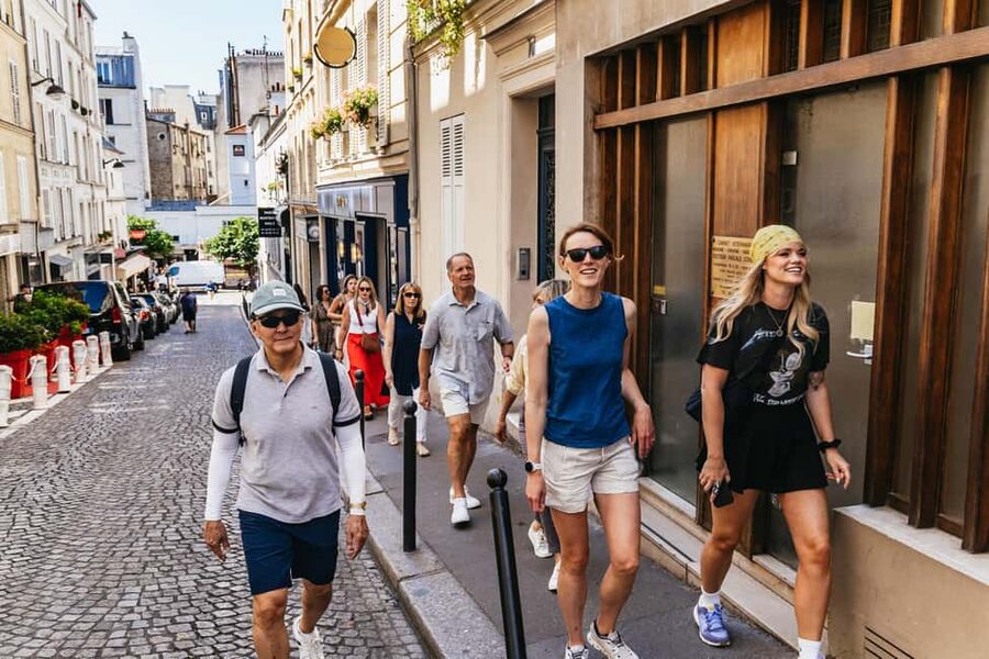 Paris: Montmartre Cheese, Wine & Pastry Guided Walking Tour - What you’ll learn as you walk: artists, architecture, and food culture