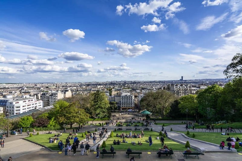 Paris: Montmartre Highlights Walking Tour with a Local Guide - Why this Montmartre tour feels worth $34