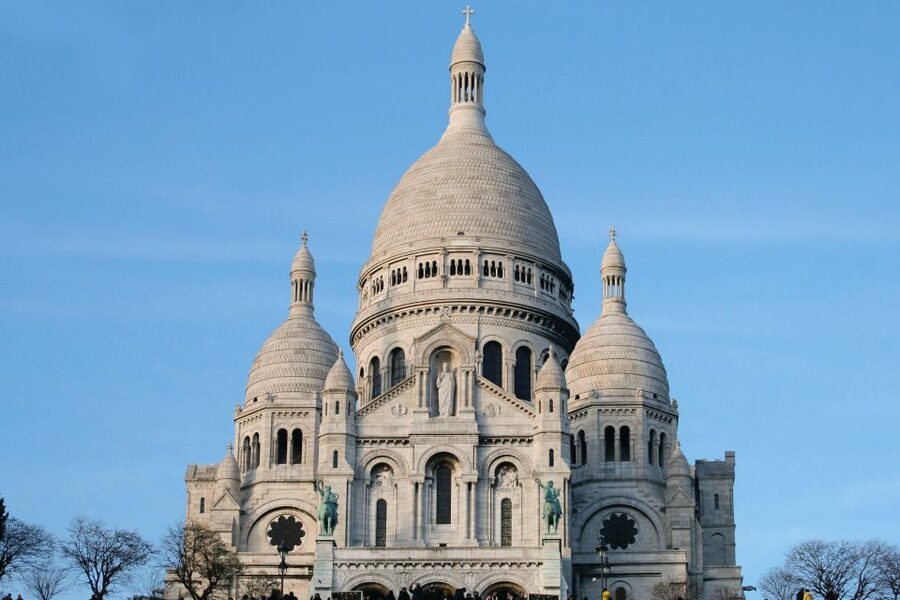 Paris: Montmartre Small Group Guided Walking Tour - The Wall of Love and Abbesses: Montmartre’s Modern Love Letter