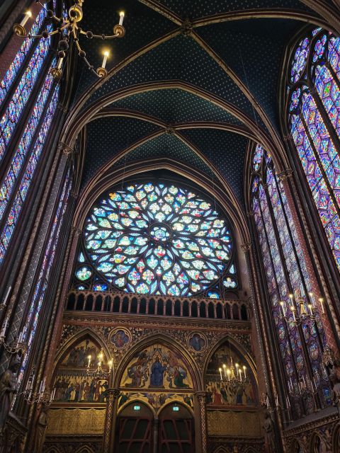 Paris: Notre Dame Exterior Walking Tour with Sainte Chapelle - Key things that make this tour work well