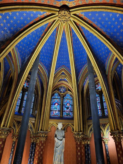 Paris: Notre Dame Exterior Walking Tour with Sainte Chapelle - Conciergerie option: extra monument, extra security