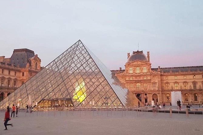 Paris Top Sights Half Day Walking Tour with a Fun Guide - Metro coaching: the secret value for first-timers