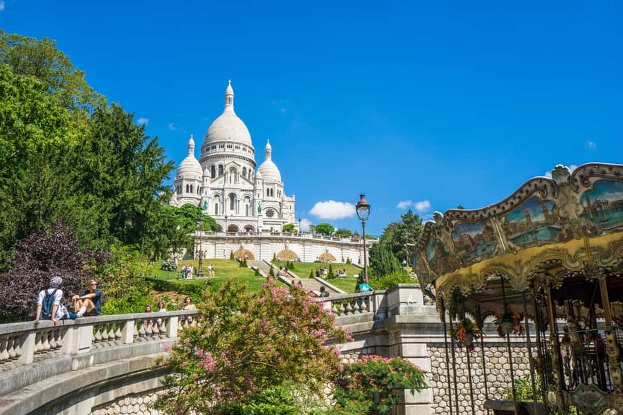 Paris: Walking Tour of Montmartre - Starting at Blanche: Meeting Point Clarity (and a Quick Tip)