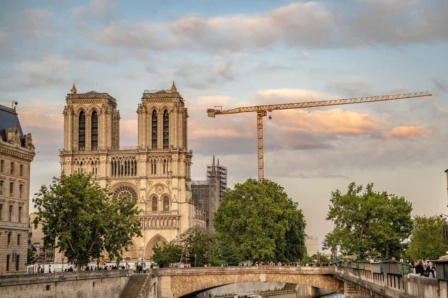 Paris: Walking Tour with Notre Dame or Ste-Chapelle Access - Île de la Cité at walking speed: Paris’s origin story, on foot