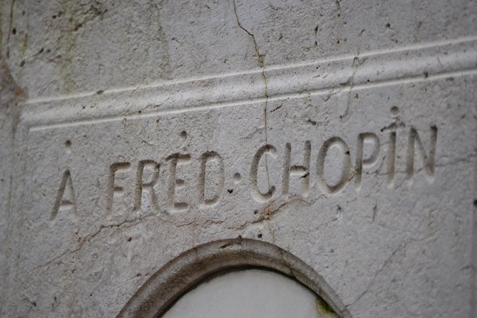 Pere Lachaise Cemetery Walking Tour in Paris - The core graves you’ll want on your radar
