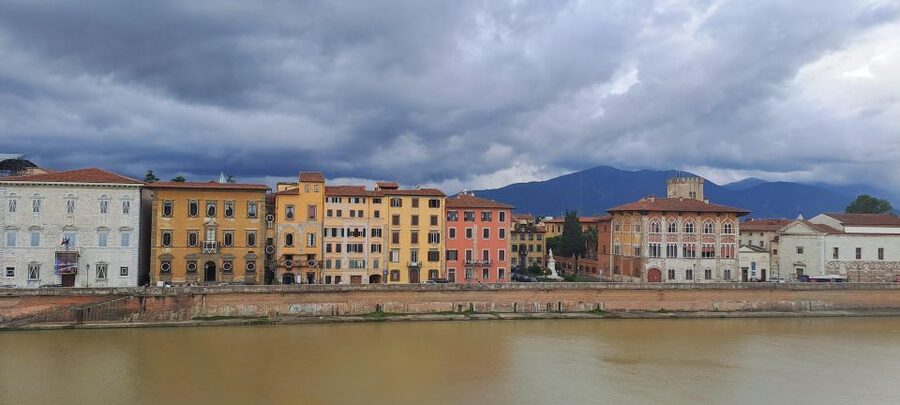 Pisa: 2-Hour Walking Tour - Down the south bank: Corso Italia and the quarters of Sant’Antonio and San Martino