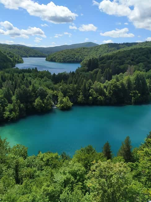 Plitvice Lakes: Guided Walking Tour with Bus and Boat Ride - The Panoramic Train and Bus Segment: How the Tour Saves Your Legs
