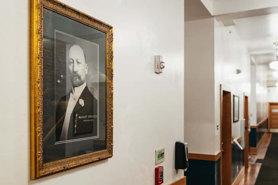 Portland: Ghosts, Poltergeists, and Psychopaths Walking Tour - Haunted Hotel Stop: Where the Paranormal Claims Get Personal