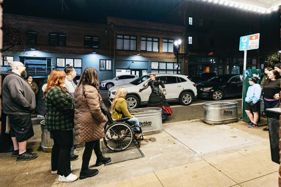 Portland: Ghosts, Poltergeists, and Psychopaths Walking Tour - Photo Opportunities and the Photo-Friendly Route