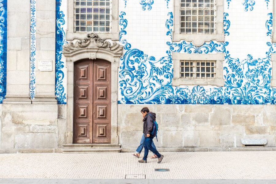 Porto: 3-Hour Guided City Highlights Walking Tour - Avenida dos Aliados and the Big-City Feel