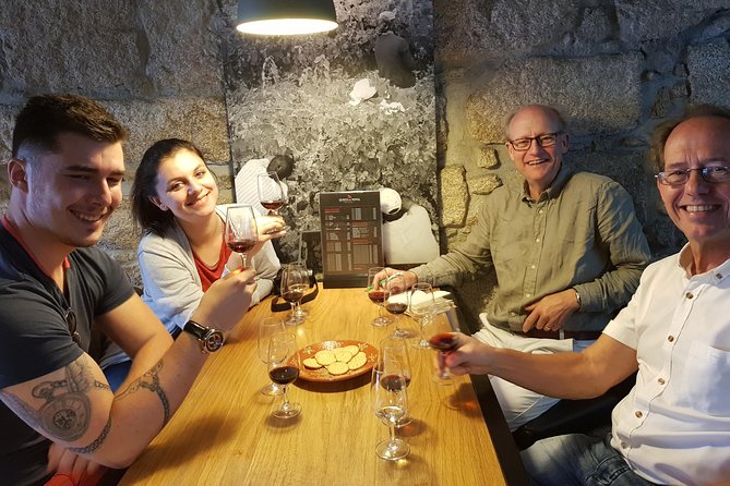 Porto: Port and Douro Wine Walking Tour With 9 Wine Tastings - Why Gaia and Porto Pair So Well With Port Wine