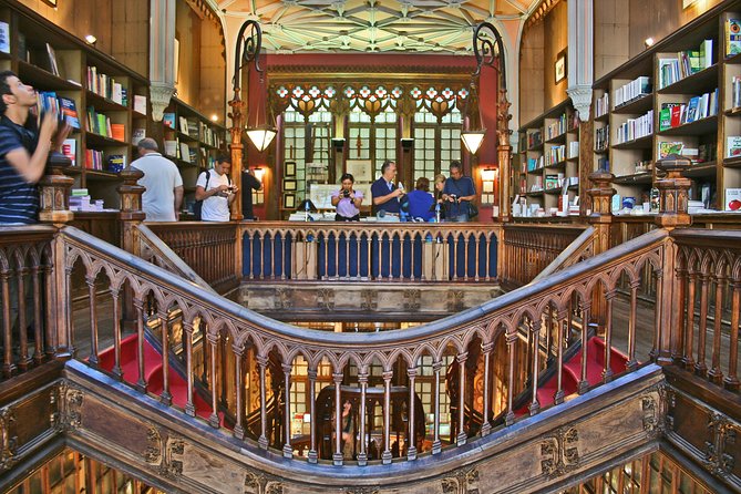 Porto: Private Guided Walking Tour - Where you meet, where you end: the Porto walking loop matters