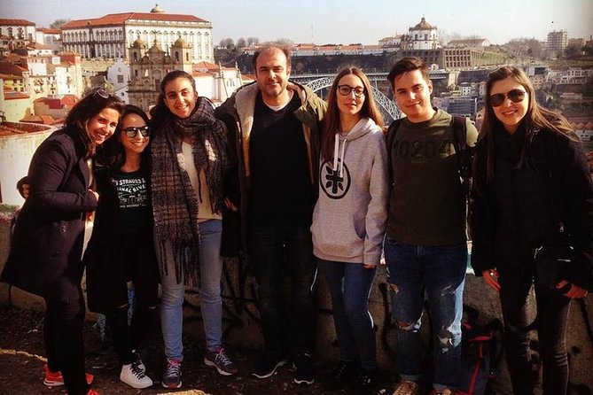 Porto: Private Guided Walking Tour - Sao Bento Railway Station inside: the tiles are the star