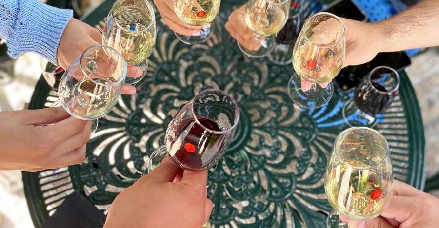 Porto: Wine Tasting with Tapas Walking Tour - Key Things That Make This Tour Worth Your Time