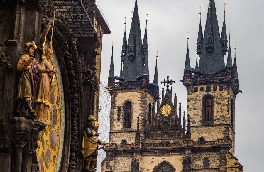 Prague: 3-Hour Walking Tour of Old Town & Prague Castle - Key things to know before you go