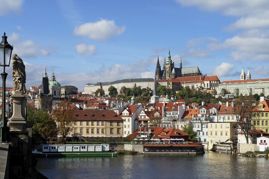 Prague: City Highlights Private Walking Tour - Key things that make this tour work well