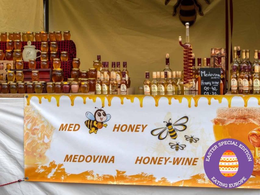 Prague: Food and Beer Guided Walking Tour with Tastings - Svíčková and the Czech comfort-food rhythm