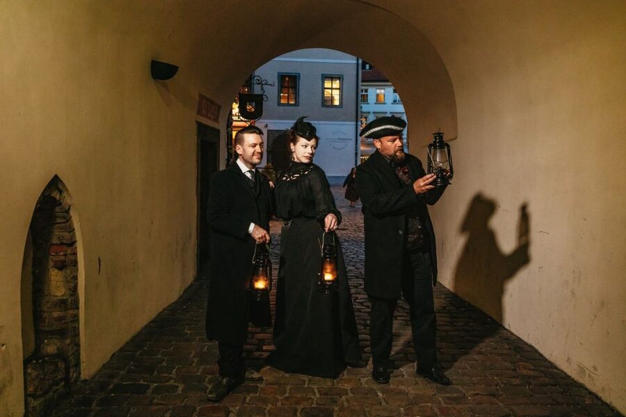Prague: Ghosts and Legends Nighttime Guided Walking Tour - Where You Meet and How to Get Started Without Stress