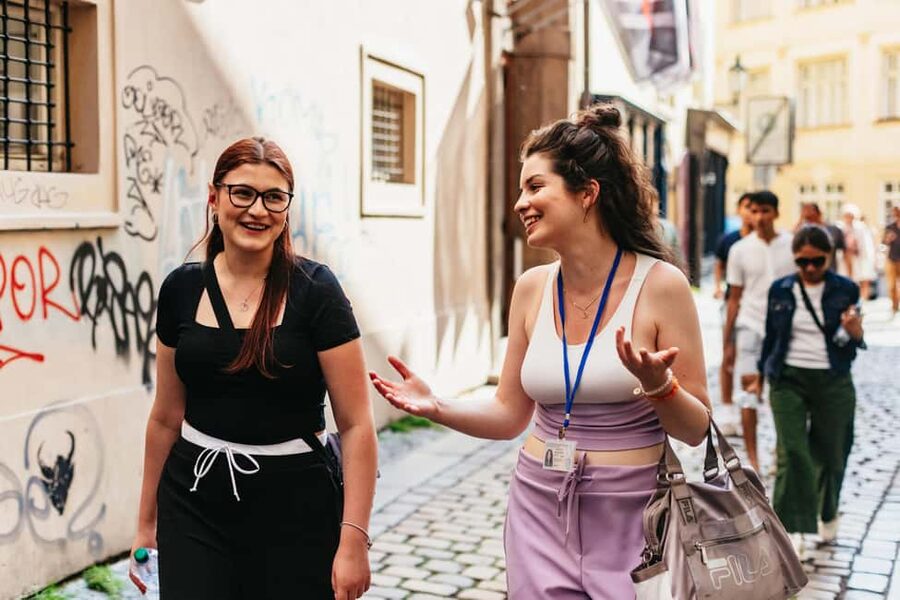 Prague: Guided Street Food Walking Tour - Stop-by-stop flavors: what you’ll likely taste in Prague Old Town