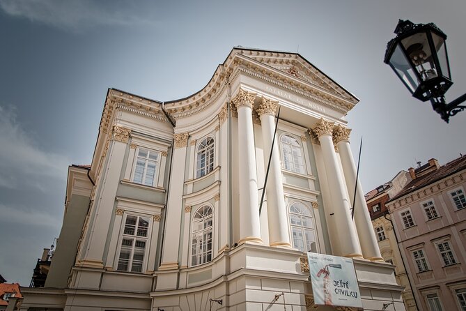 Prague Old Town and Jewish Quarter Walking Tour - How Much Walking Is It, and Who Should Take This Tour?
