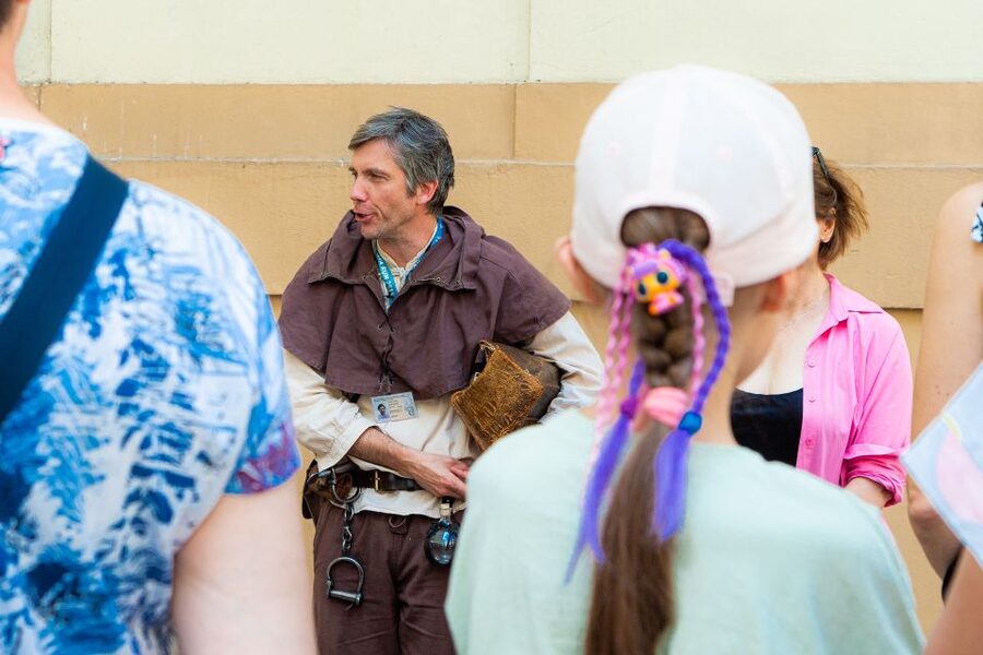 Prague: Plague Doctor Old Town History Walking Tour - Key takeaways before you meet the Plague Doctor