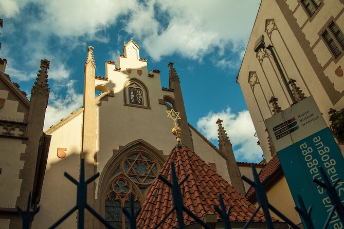 Prague Walking Tour in German: Old Town and Prague Castle - Why German Guidance Makes This Tour Feel Effortless
