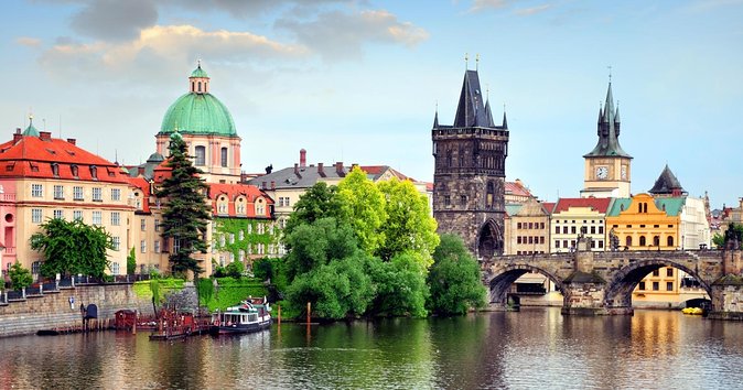 Prague Walking Tour of Old Town, Charles Bridge and Prague Castle - Key Highlights You’ll Actually Feel