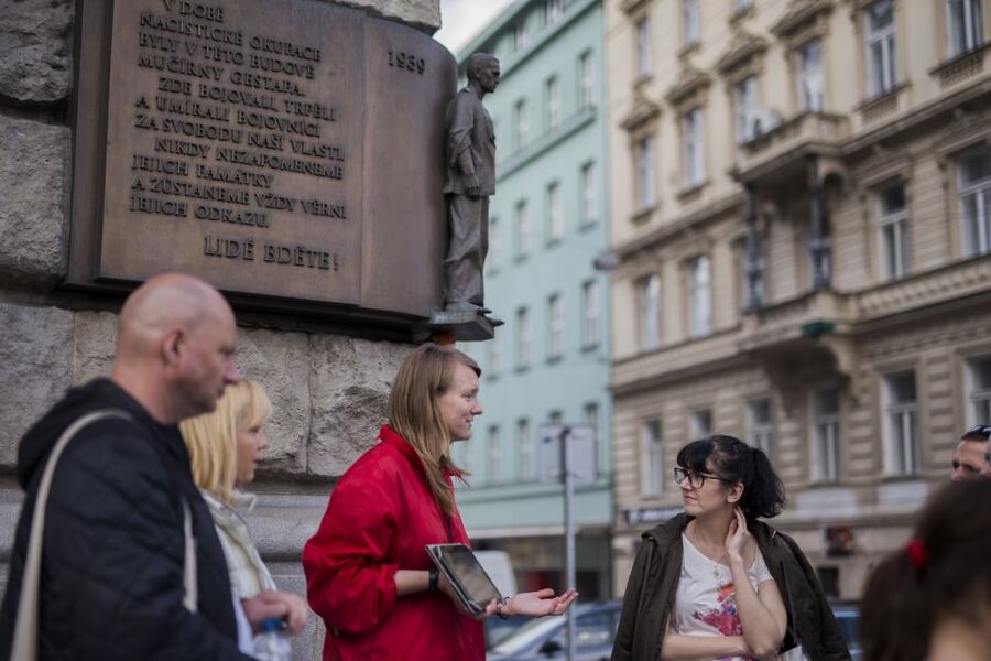Prague: World War 2 and Operation Anthropoid Walking Tour - Wenceslas Square and Petschek Palace: where politics feels close