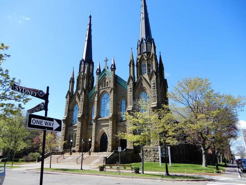 Prince Edward Island: Small Group Charlottetown Walking Tour - Should You Book the Prince Edward Island Charlottetown Walking Tour?