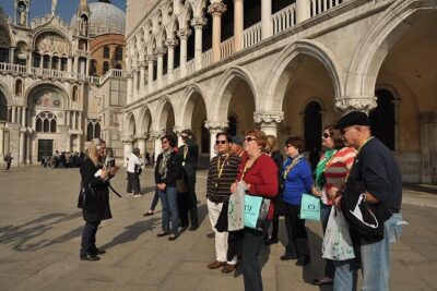 Private 3 hrs Venice Tour: St Mark's, Walking tour & Boat tour - Piazza San Marco: your quick orientation before the big ticket