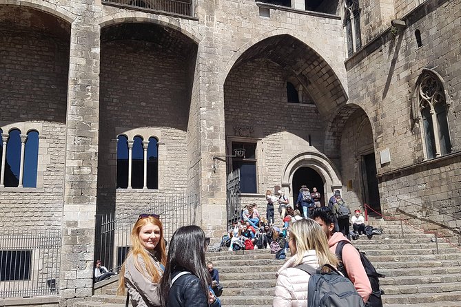 Private Barcelona Old Town and Gothic Quarter Walking Tour - A 2.5-hour plan that actually helps first-timers