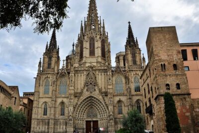 Private Barcelona Old Town and Gothic Quarter Walking Tour - Ciutat Vella: Roman Barcelona clues in medieval alleys