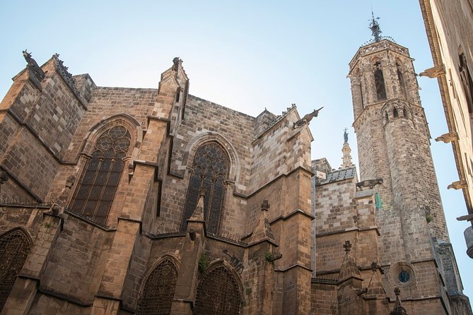 Private Barcelona Old Town and Gothic Quarter Walking Tour - Santa Maria del Mar: Catalan Gothic made by the people