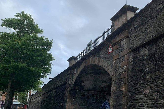 Private Guided Walking Tour in Derry City - Bloody Sunday Memorial: understanding why one day changed everything