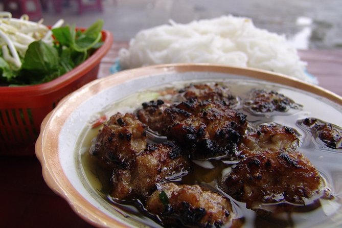 Private Hanoi Street Food Walking Tour With Real Foodie - Hotel pickup and the “real meal” pacing that works