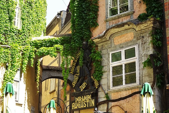 Private Hidden Vienna Walk — Stories Behind Quiet Corners - Palais Daun-Kinsky: A Palace With Names You Can Trace