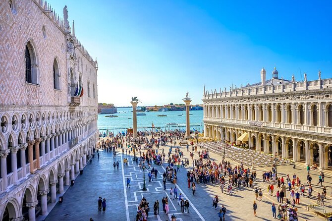 Private or Semi Doge's Palace & Saint Mark's Basilica Guided Tour - The Bridge of Sighs stop: short, but it lands
