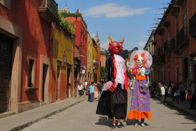 Private San Miguel de Allende Walking Tour - Jardin Allende and the downtown history you’ll carry all day
