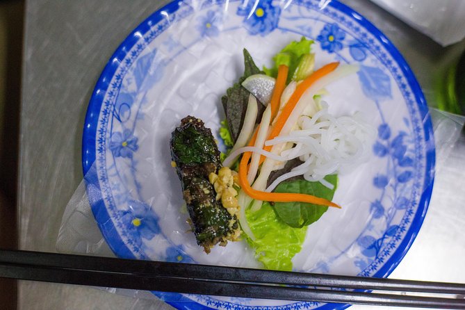 Private Street Food Evening Walking Tour in Ho Chi Minh City - Beer and homemade rice wine: drinks that fit the meal