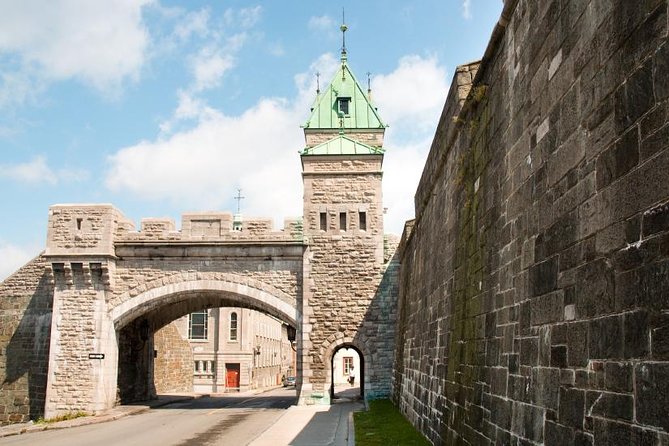 Private Tour: Quebec City Walking Tour - City Hall area and Notre-Dame Cathedral: meaning beyond the façade
