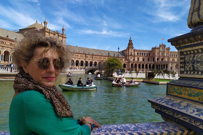 Private Walking Tour Alcazar and Cathedral in Sevilla - A 3-hour private route through Seville’s biggest hitters