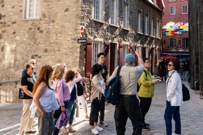 Private Walking Tour of Old Quebec with Funicular - The funicular ride: your shortcut to a new viewpoint