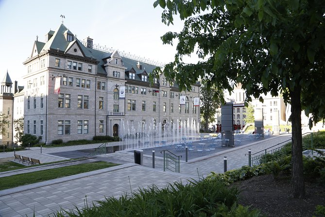 Private Walking Tour of Old Quebec with Funicular - How the guide changes everything: stories, pacing, and real flexibility