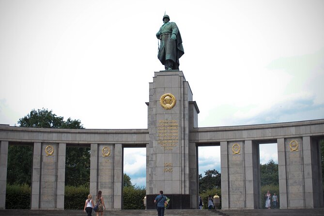 Private Walking Tour: World War 2 and Cold War Sites in Berlin - Tempelhofer Feld to Bernauer Strasse Wall Memorial: airlift freedom, then escape tunnels